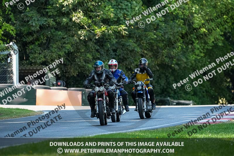 cadwell park;cadwell park photographs;cadwell trackday photographs;enduro digital images;event digital images;eventdigitalimages;peter wileman photography;racing digital images;trackday digital images;trackday photos